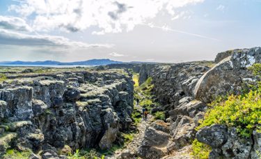 Langistígur í Almannagjár kerfinu, horft til suðurs. Vinsæl reiðleið sem fer í gegnum Stekkjargjá.