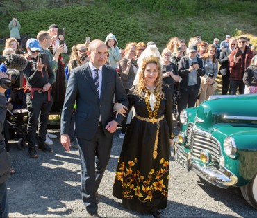 Forseti íslands, Guðni Th. Jóhanesson leiðir fjallkonuna upp á Lögberg